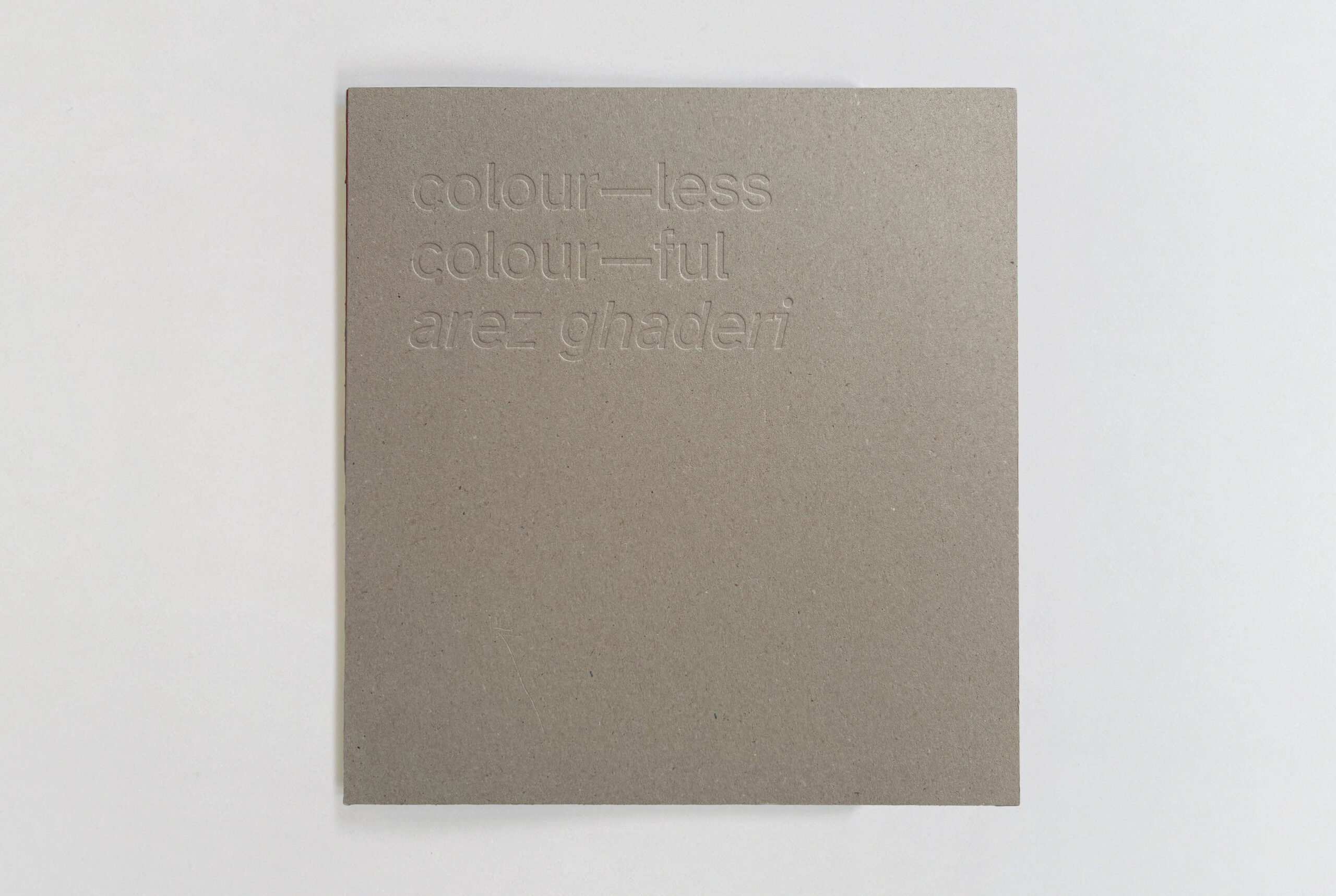 TM_colour-less_Cover Cover Buch colour-less color-ful Umschlag Arez Ghaderi